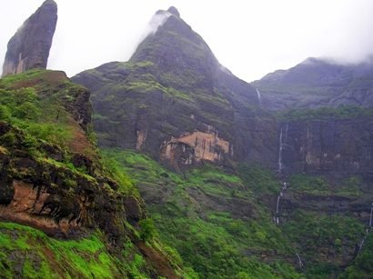 Bhairavgadh-trekking-orchid-executive-koynanagar1